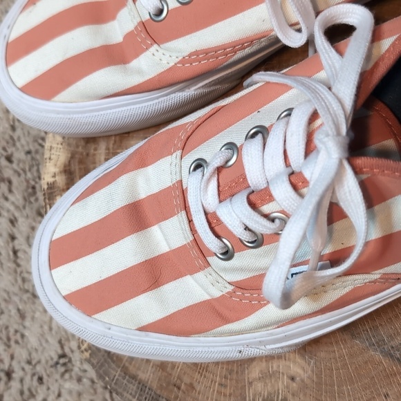 VANS Off the Wall UltraCush Stripe Tennis Shoe EUC SZ 7.5 - Picture 3 of 12